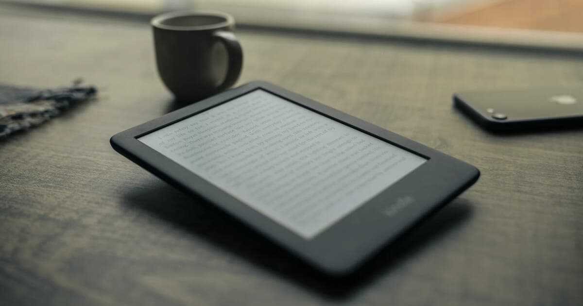 Czytnik ebook Kindle - czym się różnią i jaki wybrać?